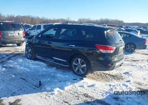 2016 Nissan Pathfinder Platinum z USA, uszkodzony, nr VIN 5N1AR2MM0GC632682